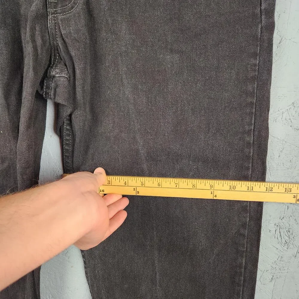 Levis measurements photos